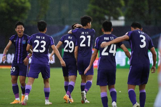 C罗破门助力球队大胜，利雅得胜利3-0获胜
